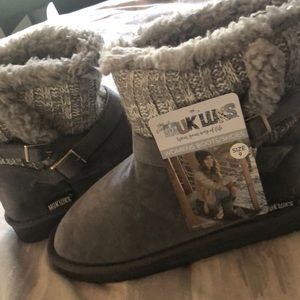 Boots with the fur ;)